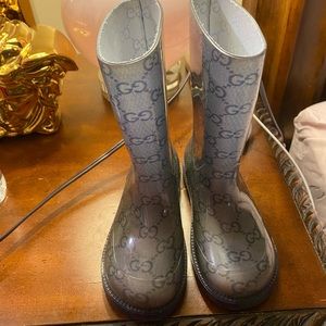 Gucci kids Rain boots size 26